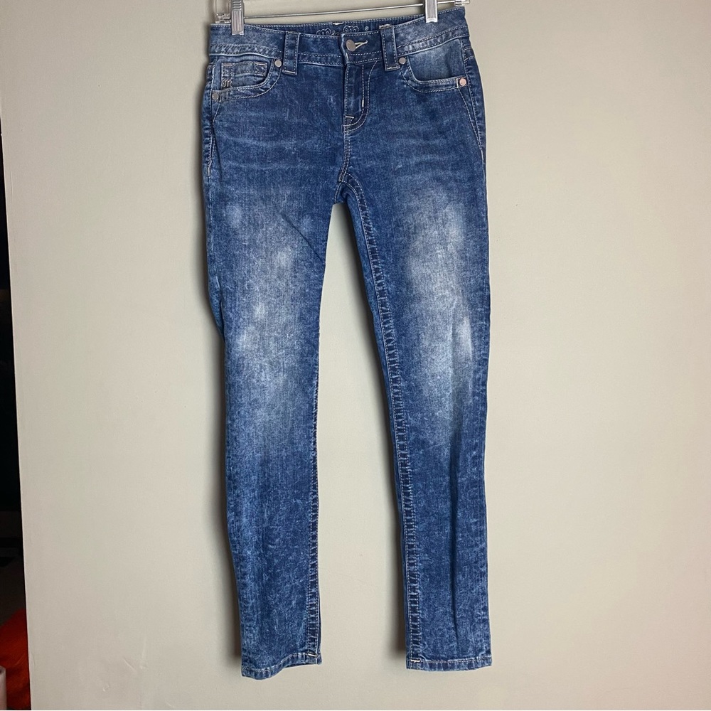 Miss Me Jeans Women's size 26 Blue Mid Rise Skinny
Denim Pants